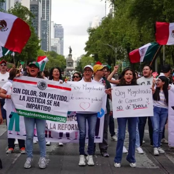 Expansion _ amlo-judicial-reform-protests-mexico