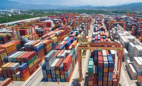 Transporte-manzanillo-puerto-teu-records-2024