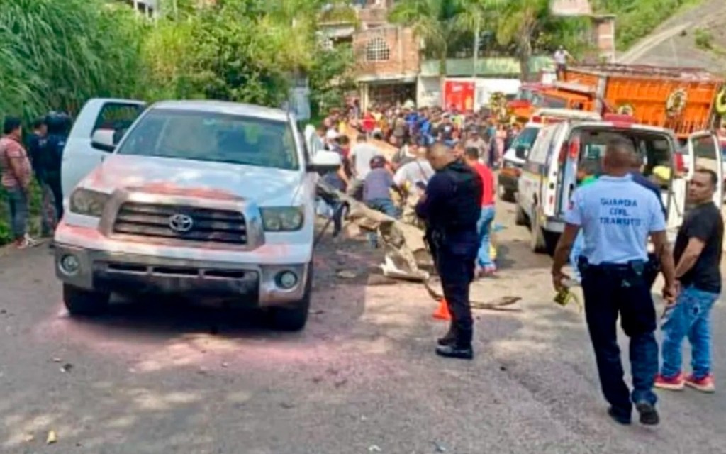 Aristegui-tacambaro-funeral-firework-explosion