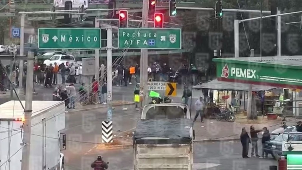 Elfinanciero-ecatepec-bloqueos-suteym-protesta-estado-de-mexico-vias-cerradas-salarios-pendientes