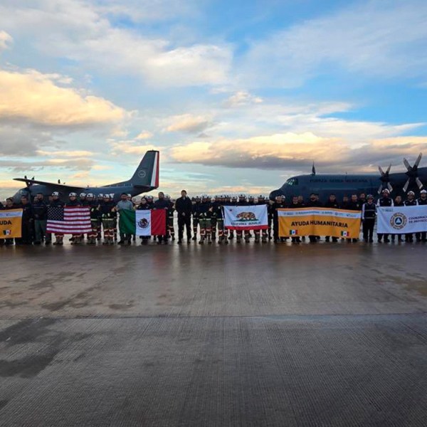 Aristegui-mexico-apoyo-incendios-los-angeles-claudia-sheinbaum-bomberos-solidaridad